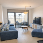 העלייה_סלון